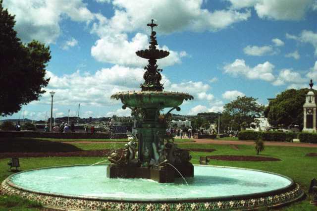 victorian-fountain