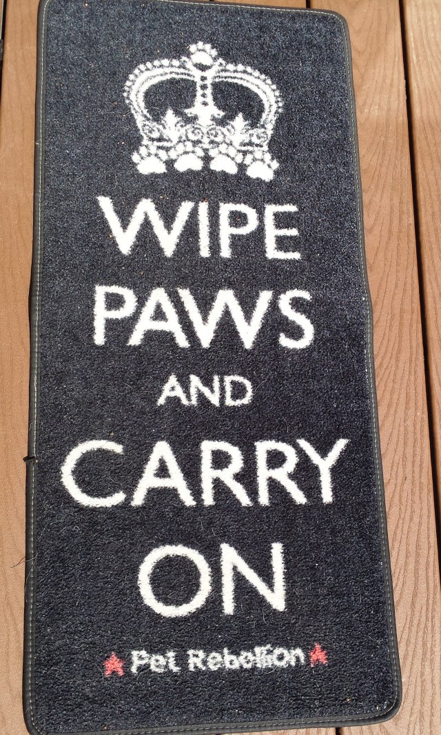 wipe-paws.jpg