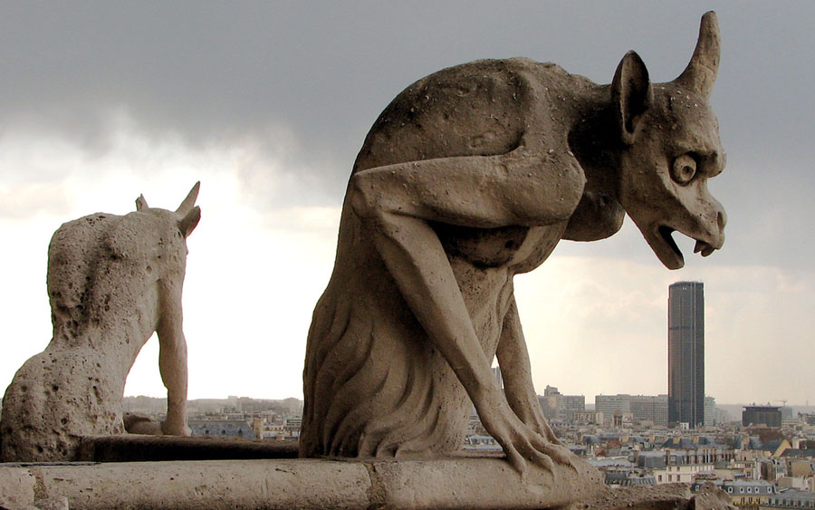 gargoyle-gargoile-demon-notre-dame-paris