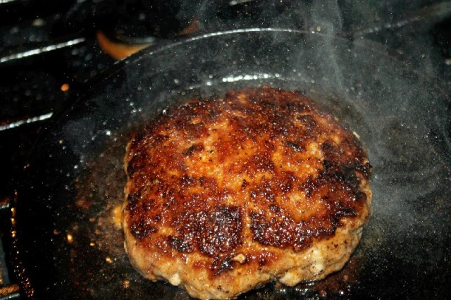 Cheese-Curd-Turkey-Sausage-Burger-036edited